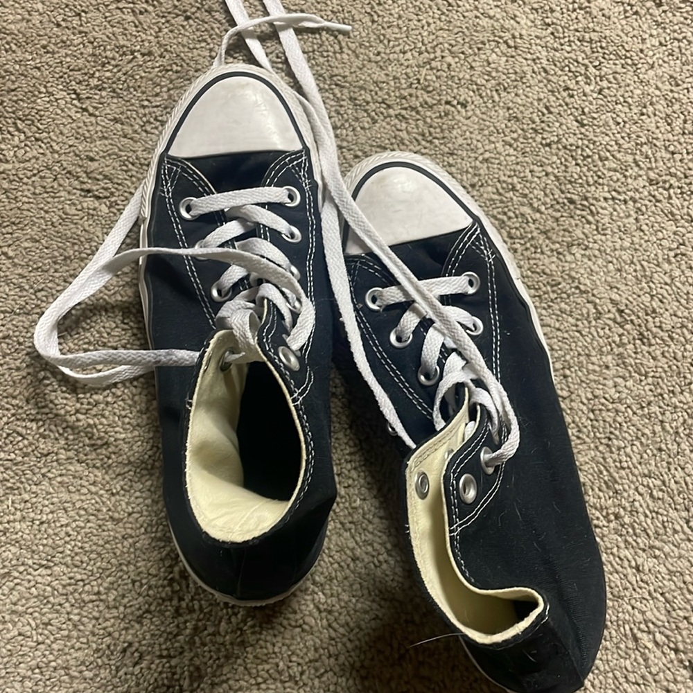 Black high top converse